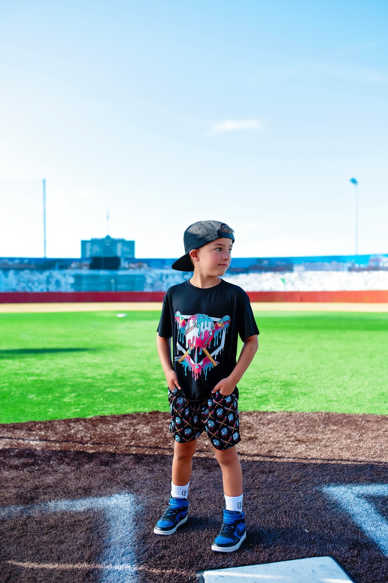 CREAM OF THE CROP GRAPHIC TEE SHIRT - Mav Wear