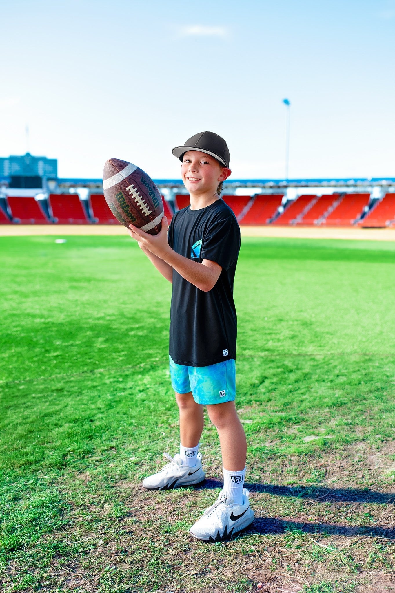 GAME ON GLOW SHORTS - Mav Wear