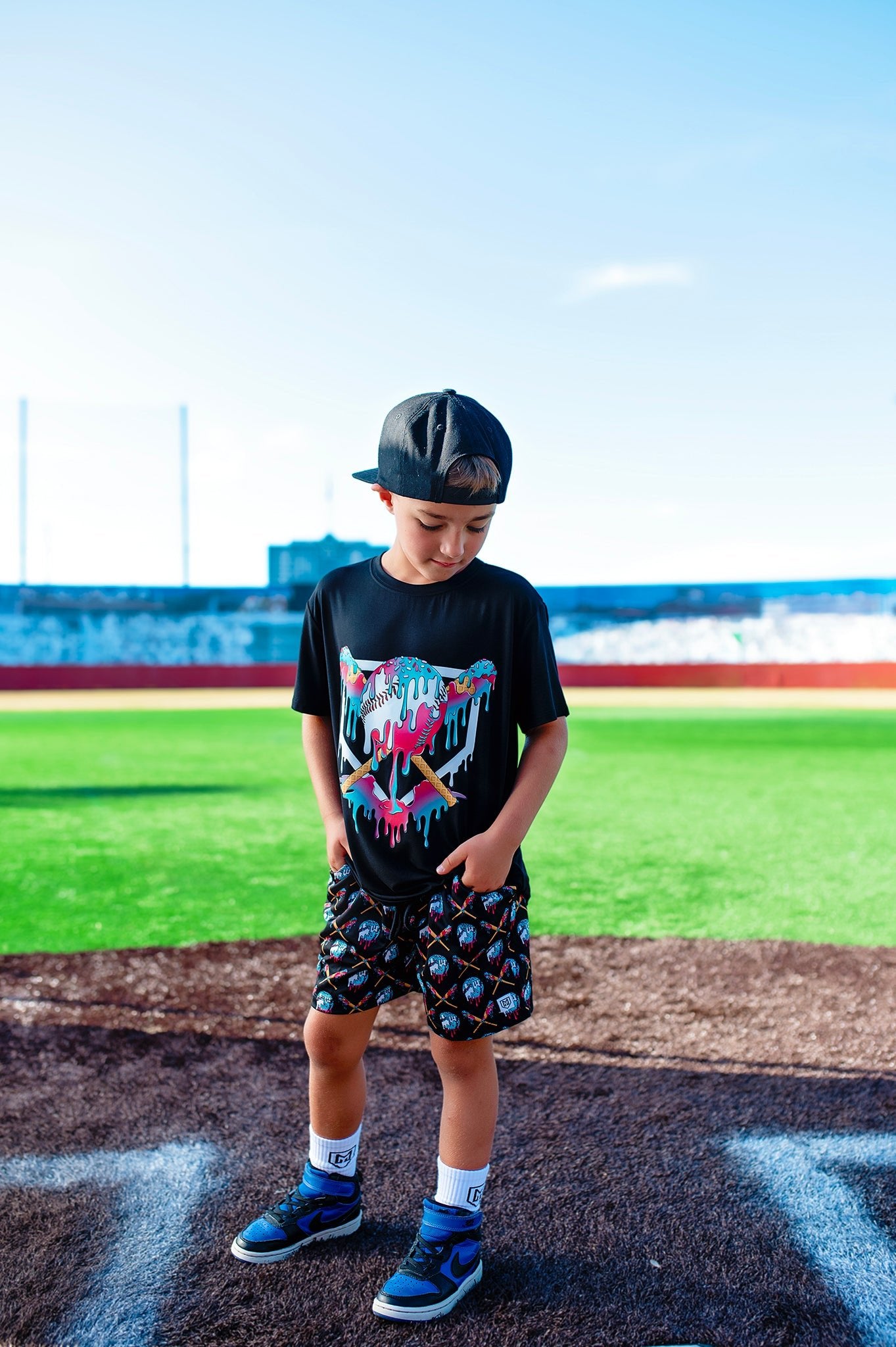 CREAM OF THE CROP GRAPHIC TEE SHIRT - Mav Wear
