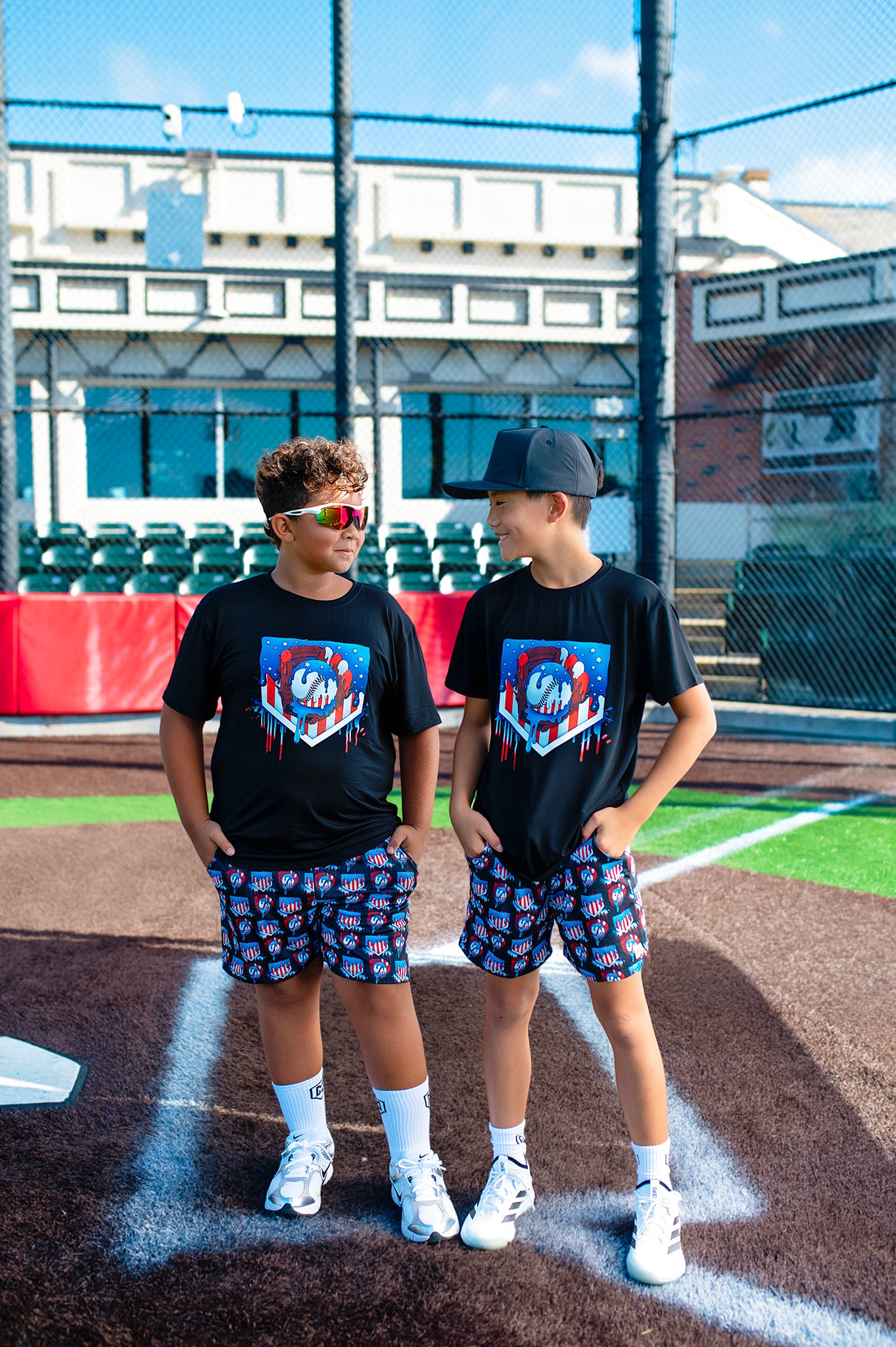 RED, WHITE, & DRIP GRAPHIC TEE SHIRT