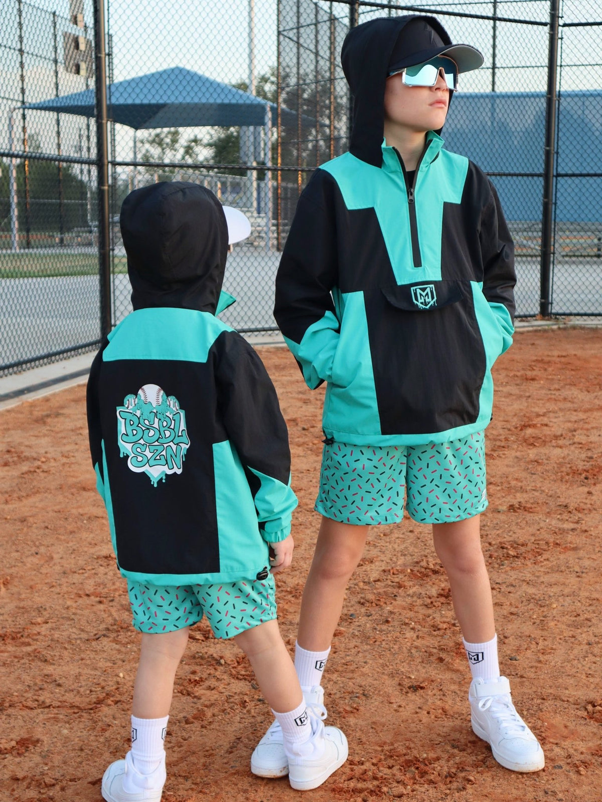 TOP IT OFF TEAL WINDBREAKER - Mav Wear