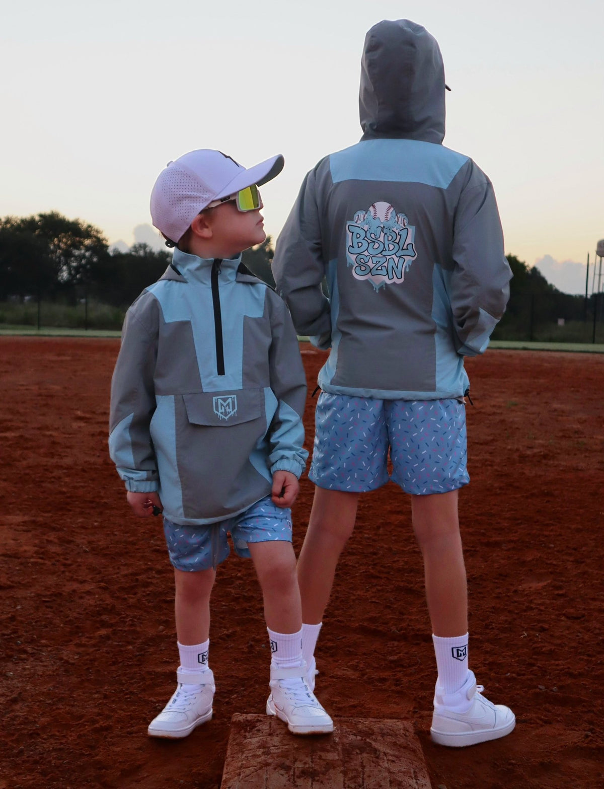 TOP IT OFF BLUE WINDBREAKER - Mav Wear